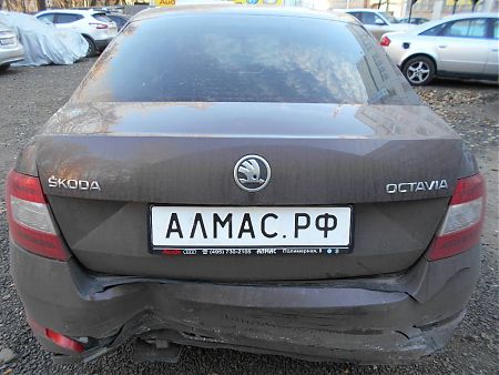 Автомобиль Skoda Octavia до кузовного ремонта